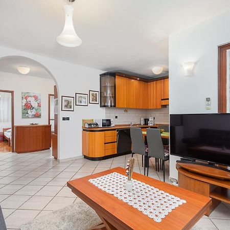 Sea View Apartment - Roberto Poreč Eksteriør billede
