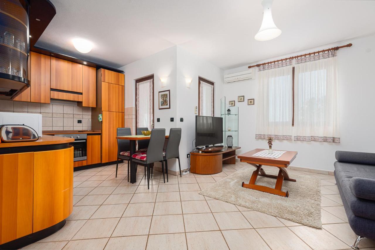 Sea View Apartment - Roberto Poreč Eksteriør billede